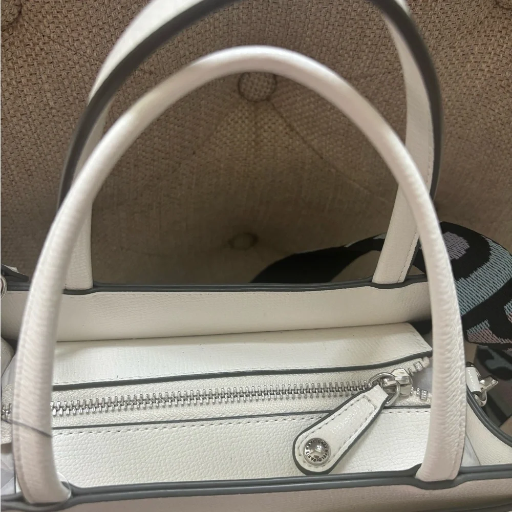 Karl Lagerfeld White Cross Body Bag with crystal Heart Embellishments - Picture 6 of 8